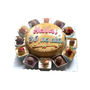 Caramel Round 8” with 12 Assorted Cups